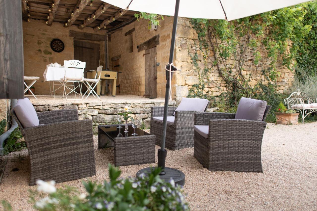 Le Manoir De Carlucet Gite Saint-Crepin-et-Carlucet ภายนอก รูปภาพ